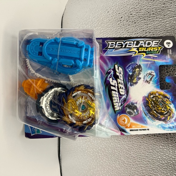 2335-MMT Beyblade Burst Surge SPEED STORM  MIRAGE FAFNIR F6 Starter Pack NEW - Picture 2 of 13